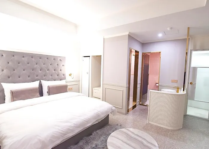 Hotel 사직 덴바스타 시그니처 3*